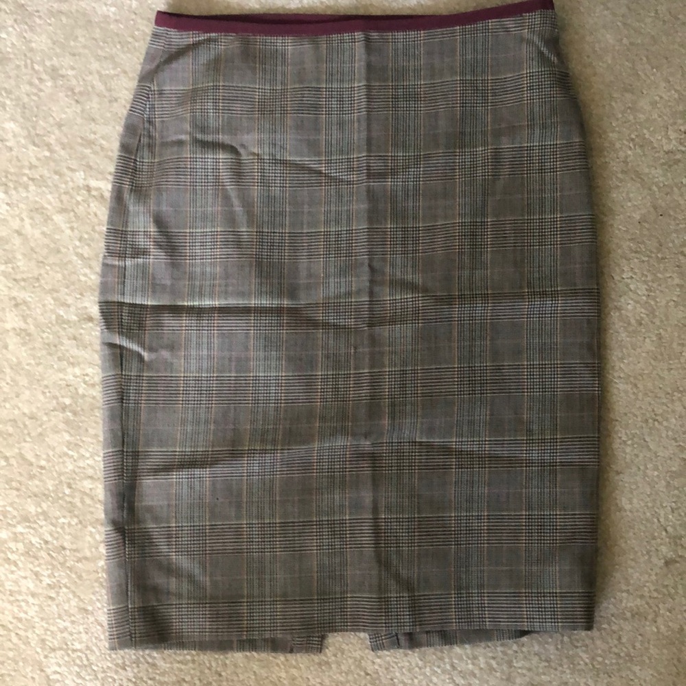 Plaid pencil skirt